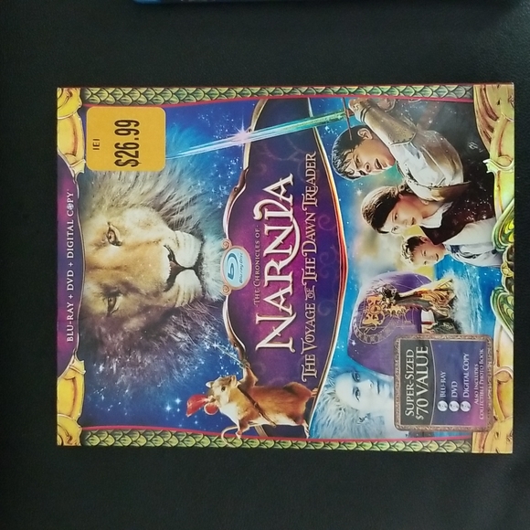 The chronicles of Narnia.  2 dvds.  New.  Includes collectible photo book - Picture 2 of 6